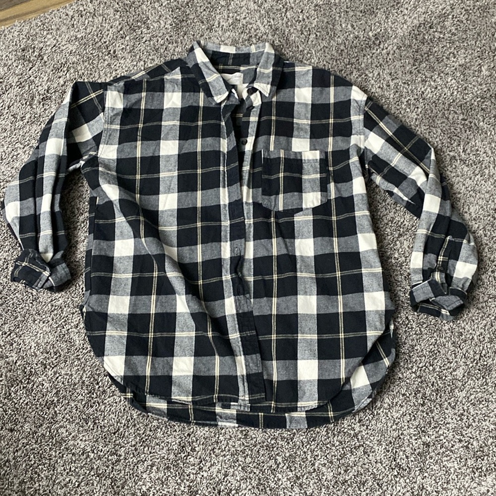 Universal thread oversized flannel